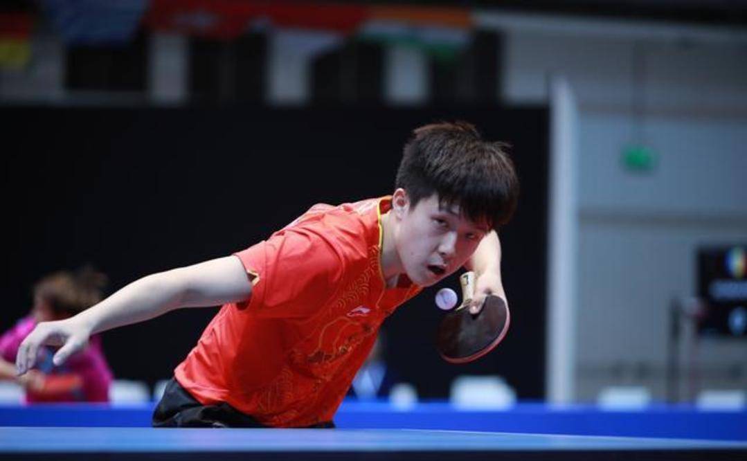 到俱樂部的 到俱樂部的