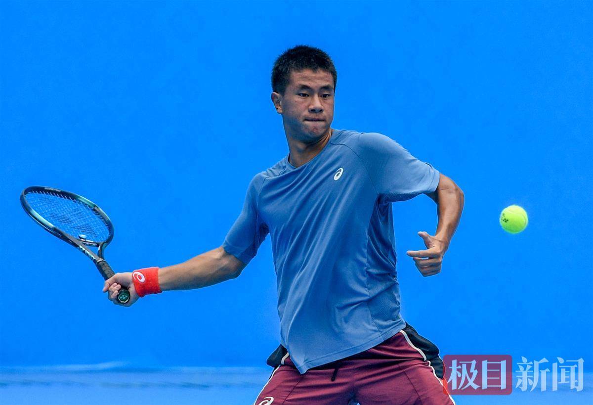 既能在防守 既能在防守